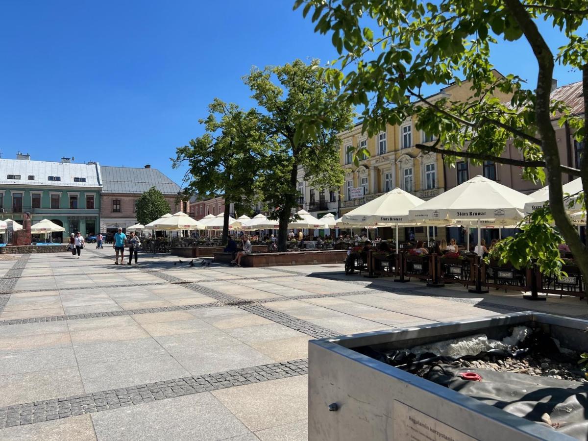Family Sauna Apartments: Downtown Comfort with Private Wellness Kielce Exterior photo