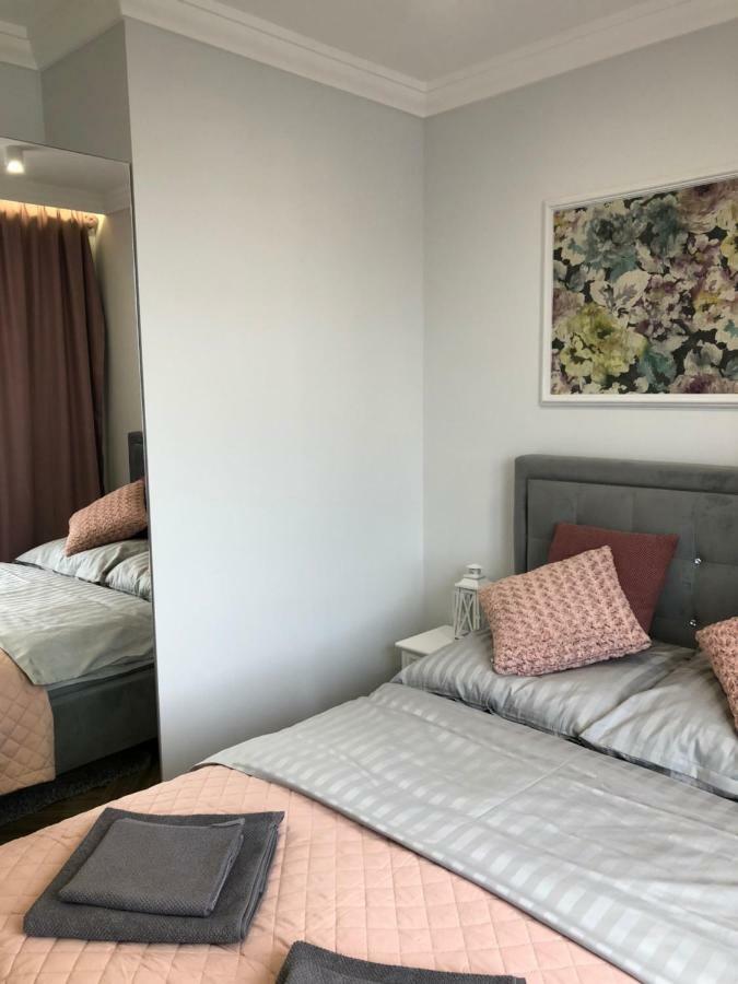 Family Sauna Apartments: Downtown Comfort with Private Wellness Kielce Exterior photo