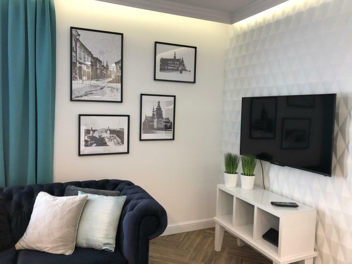 Family Sauna Apartments: Downtown Comfort with Private Wellness Kielce Exterior photo